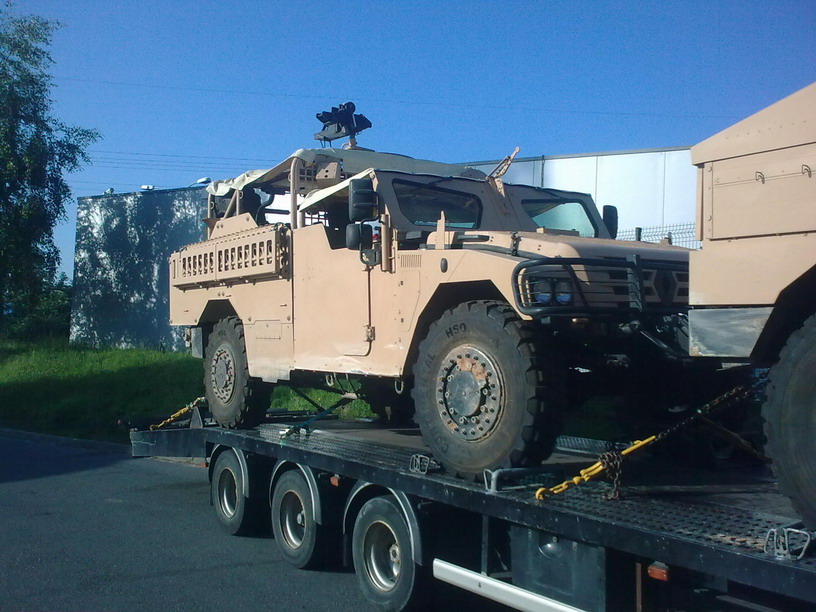 espace renault du desert.jpg