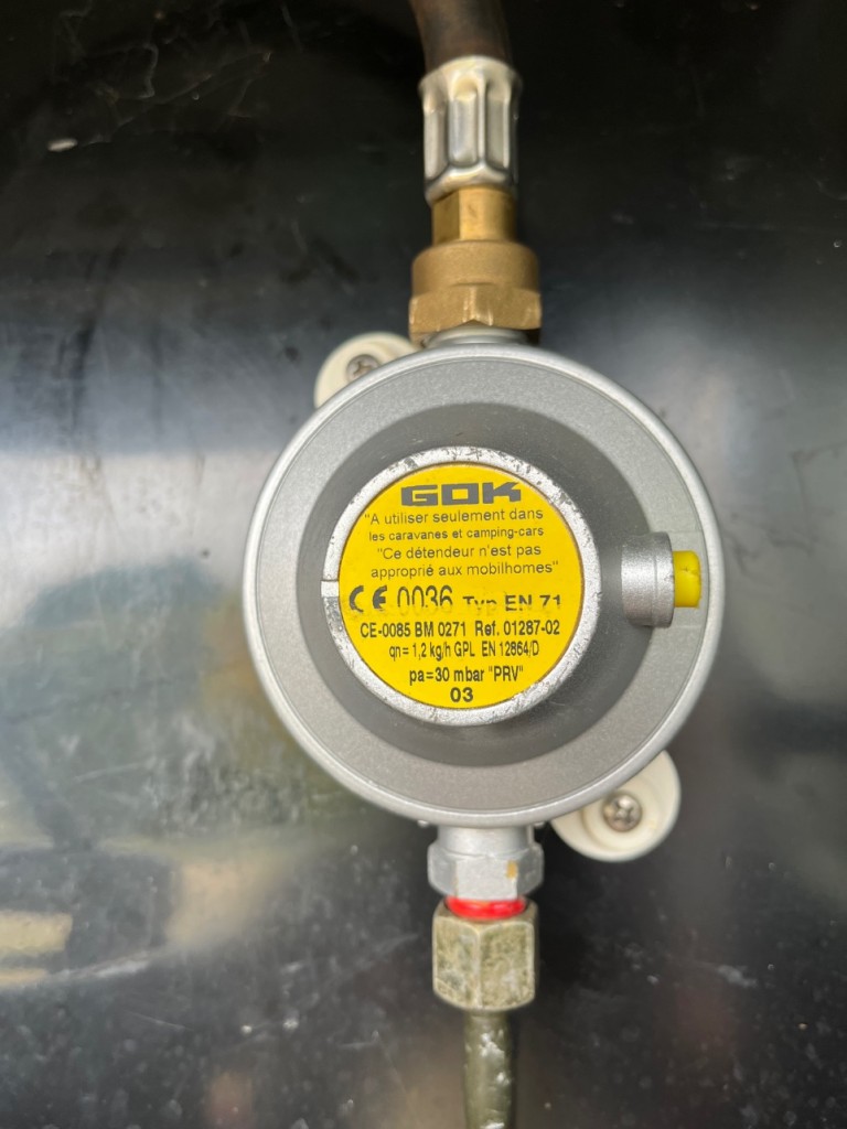 Detendeur fixe caravane