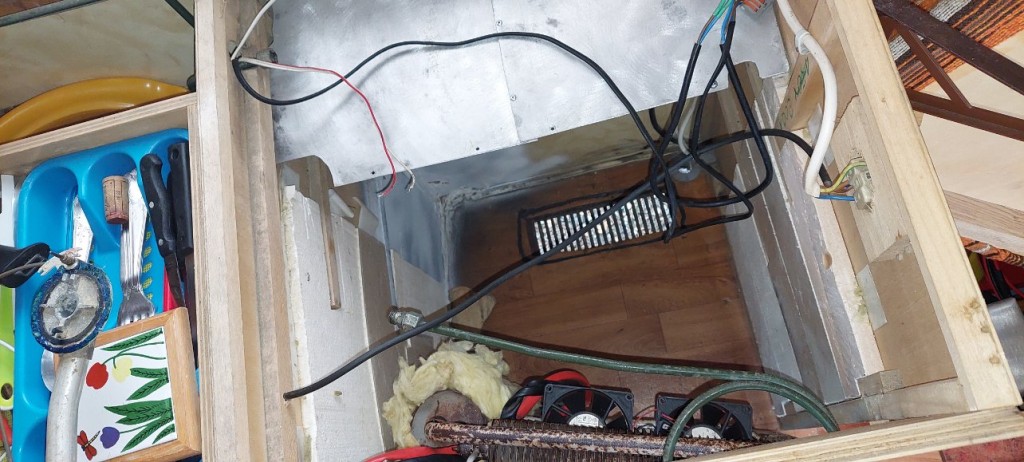 Isolation du "reacteur" avec de la laine de verre