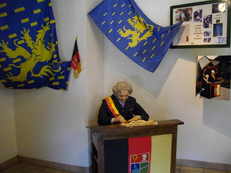 33 Madame la présidente.JPG