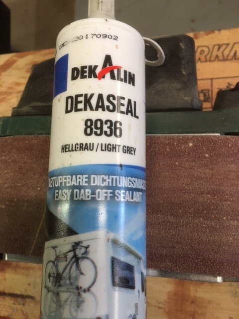 Cartouche mastic souple.jpg