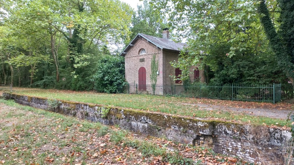 Une maison d'écluse