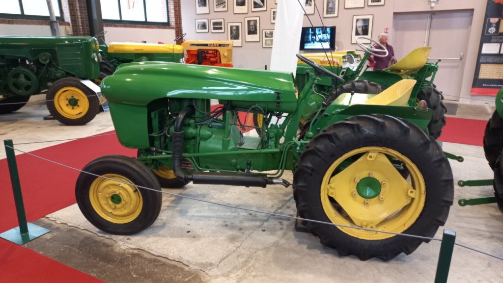 Musé de Vierzon tracteurs SFV