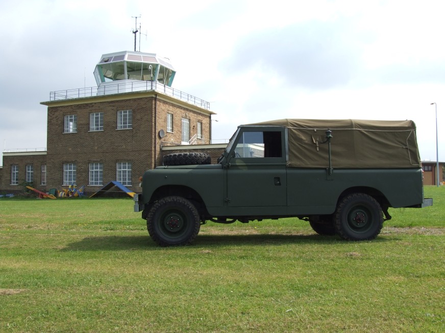 2007_0909landrover0002 (872 x 654).jpg
