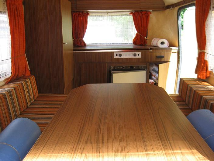 L'intérieur avant un grand nettoyage...