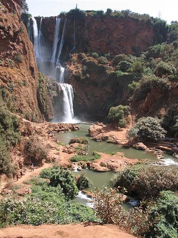 450px-Cascades_Ouzoud_large_view (Small).JPG
