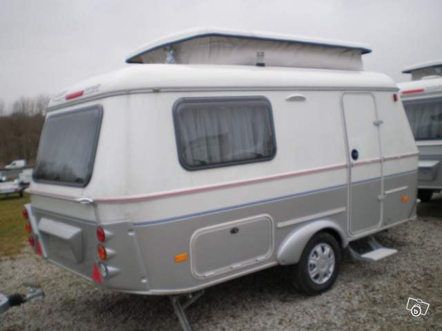 418 GT 2009 AA 13500.jpg