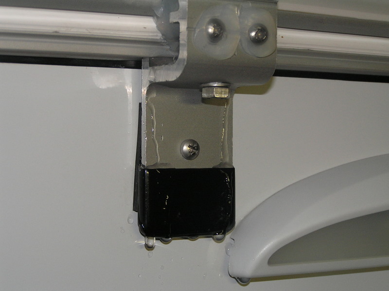 fuite du store de caravane.jpg