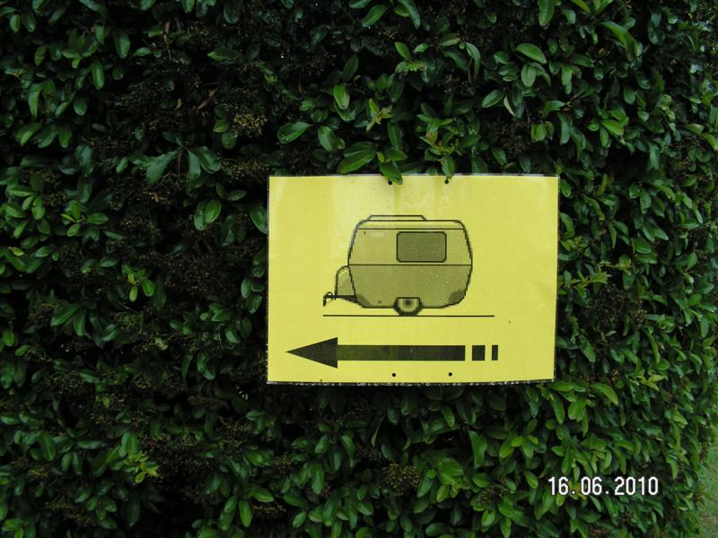 A quelques kilomètres du camping vous verrez ça, (affiches étanches en plus), c'est fait elles sont en place.