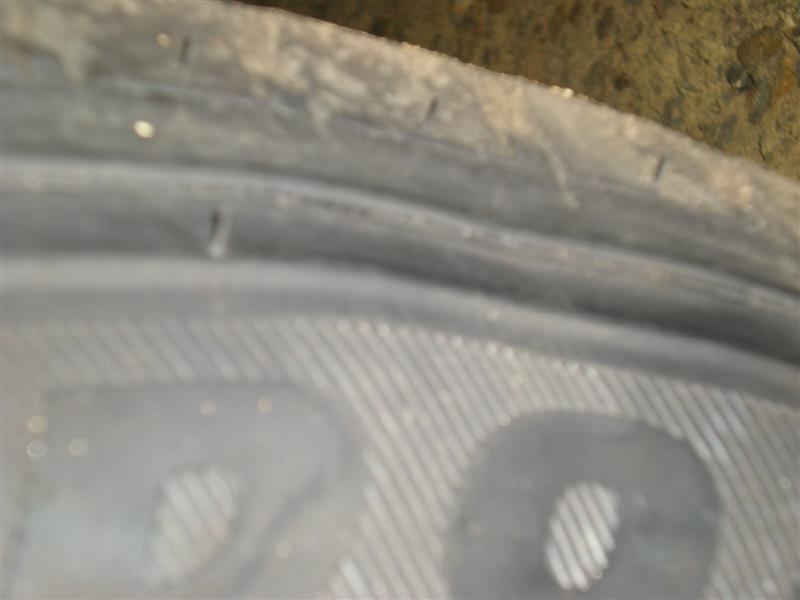 pneus 002 (Medium).jpg