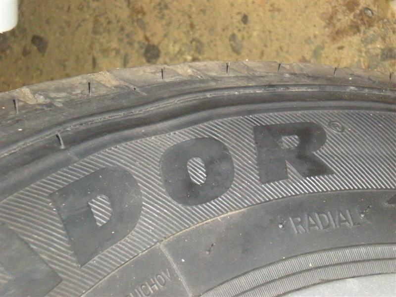 pneus 006 (Medium).jpg