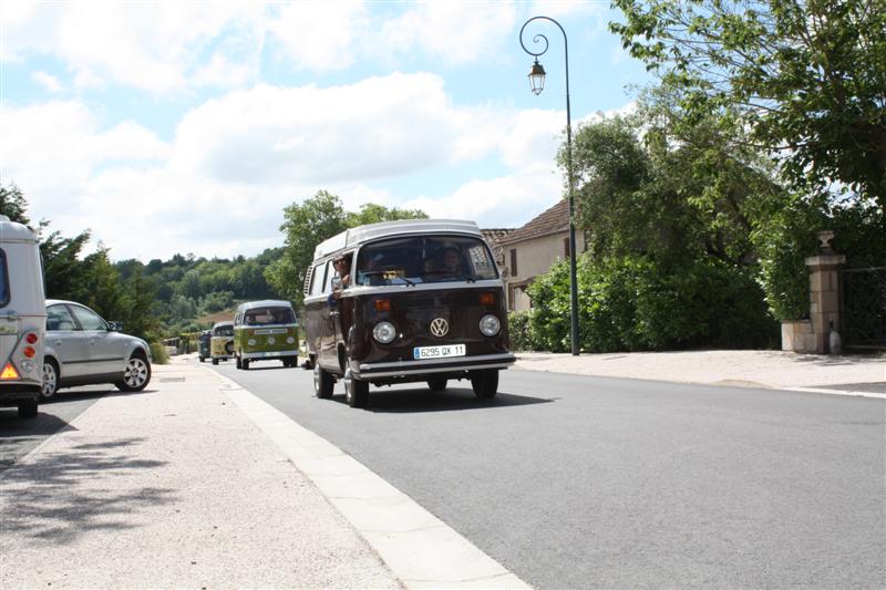 Rencontre insolite à la sortie de Castelnau de Montmiral