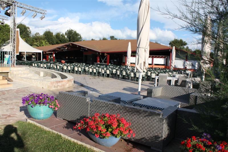 Le restaurant / bar / spectacle