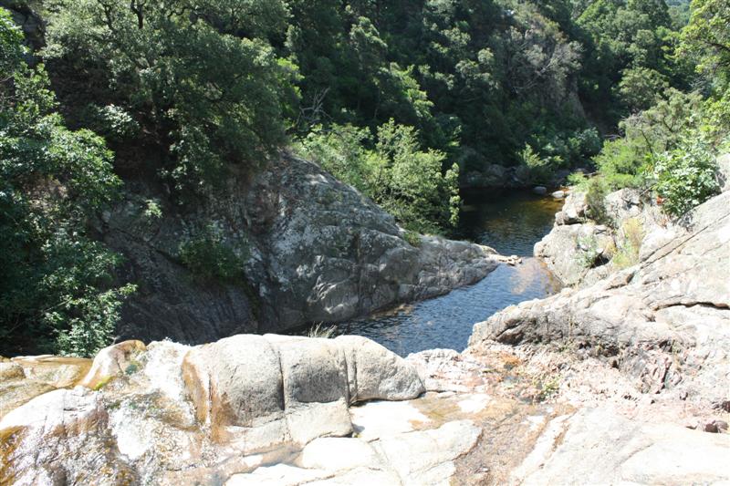 Les Marmites de FERRUCCIO . Trés peu connues, donc pas de monde. L'accés est un peu difficile, pour info : N 41°37'54" - E 9°13'48" (garez la voiture à cet endroit et descendez le sentier)