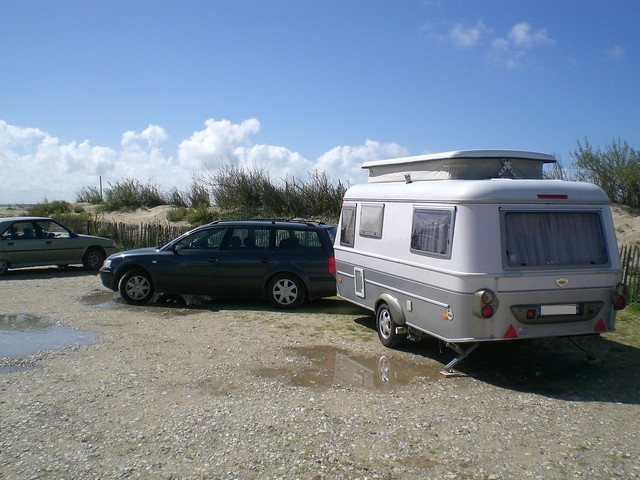 Arrivée et déjeuner au parking de la plage de la Maye, en attendant l'ouverture de l'accueil du camping