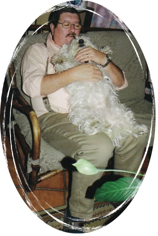 Là, je surveille mon maître, tu vois j'ai l'air méchante, hein !!!