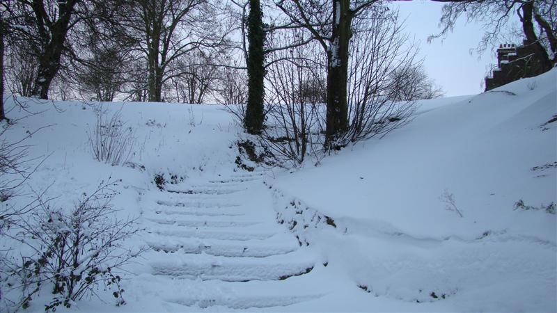 Bien s'assurer de poser les pieds ...