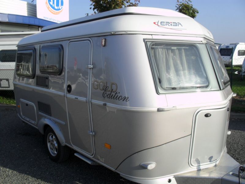 caravane-eriba-triton-gold-102510-7584.jpg