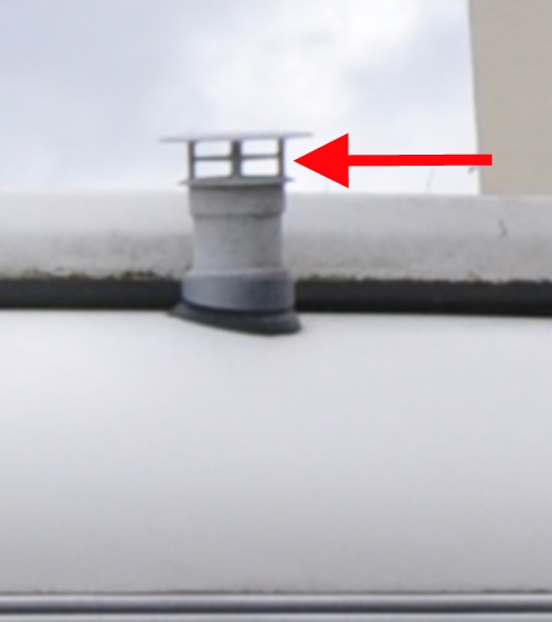 Cheminée caravane.jpg