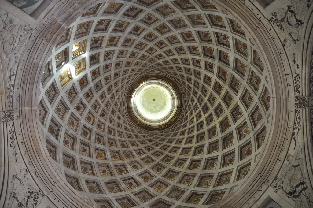 La coupole.. un petit gout de St Pierre de Rome.....