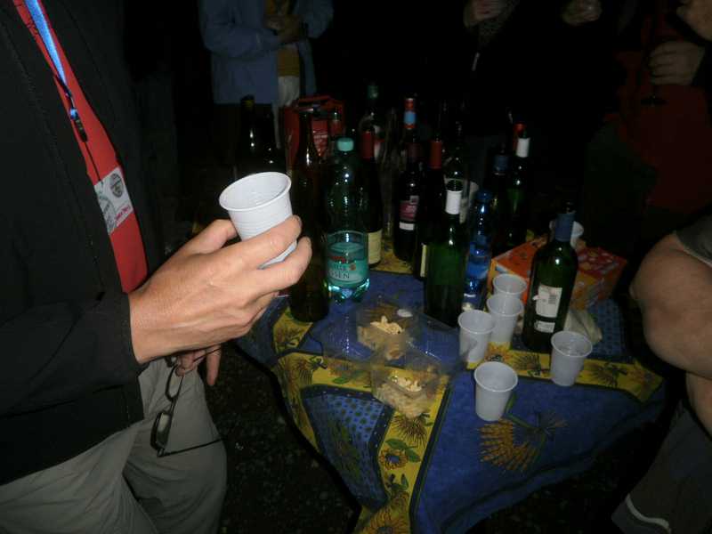 bu de bons coups en pensant aux copains qui n'avaient pas pu se joindre à nous.