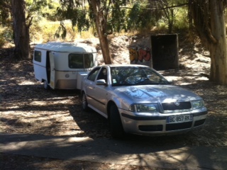 Arrêt à l'ombre pour l'après midi, 40 degrés de température ambiante ...