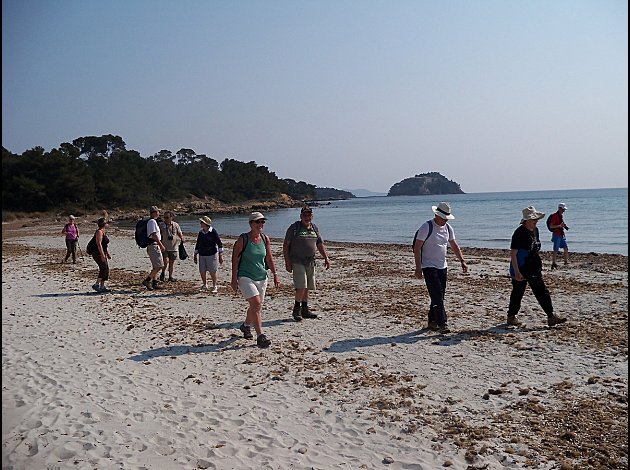 APRES LE FORT EN ROUTE POUR UN SENTIER DU LITTORAL
