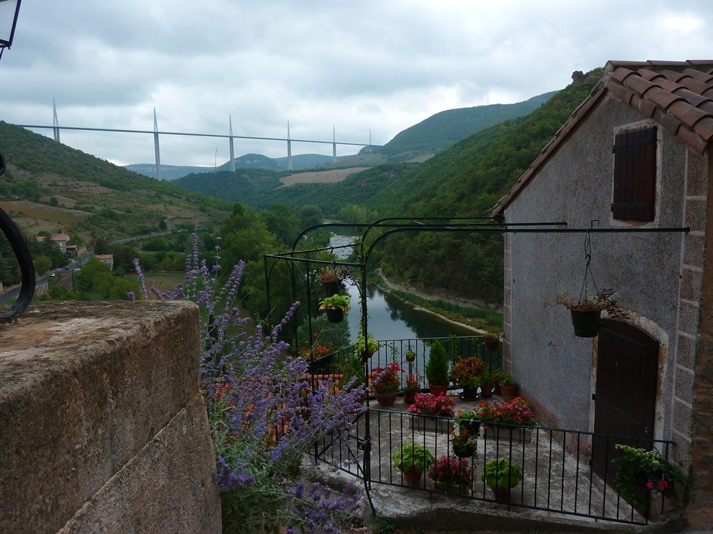 Viaduc Millau 2011 (1).JPG