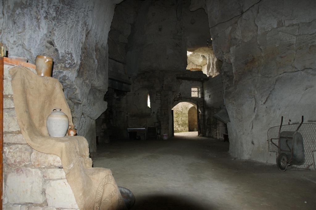 visite d'un "troglo" , propriétaires charmants