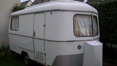 light-caravan1974_001.jpg