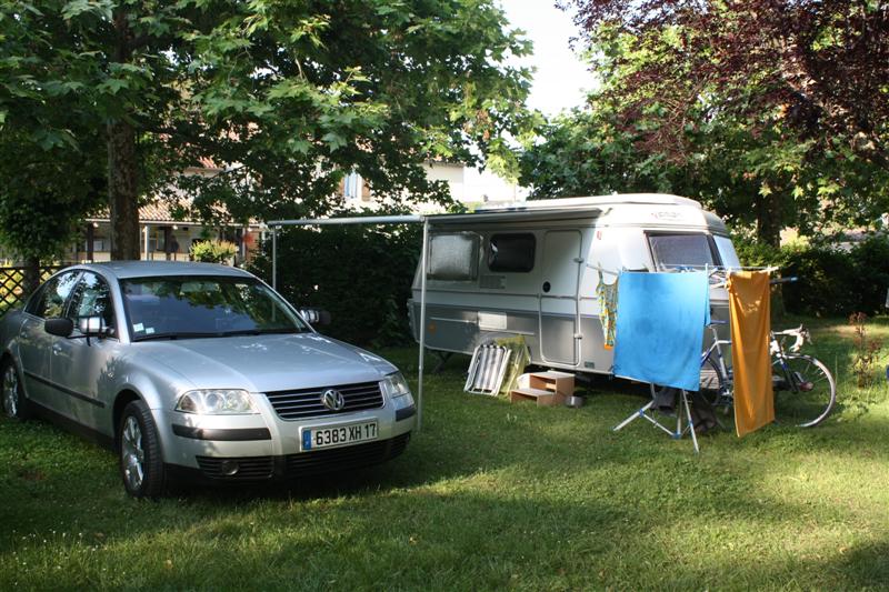 Etape au bord de la Dordogne, au camping "La Rivière Fleurie"
