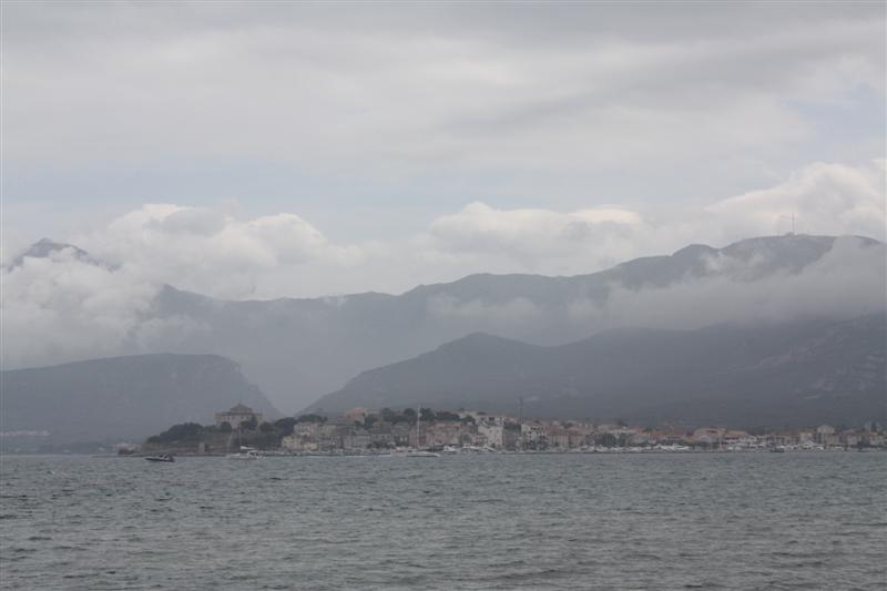 En Corse - Vue de St Florent avant l'Orage