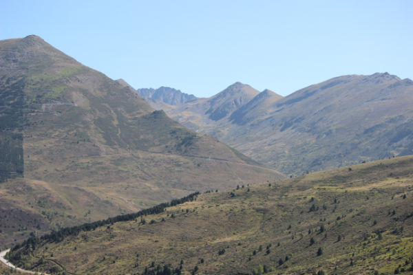 arrivé a Andorre paysage sublime mais désertique
