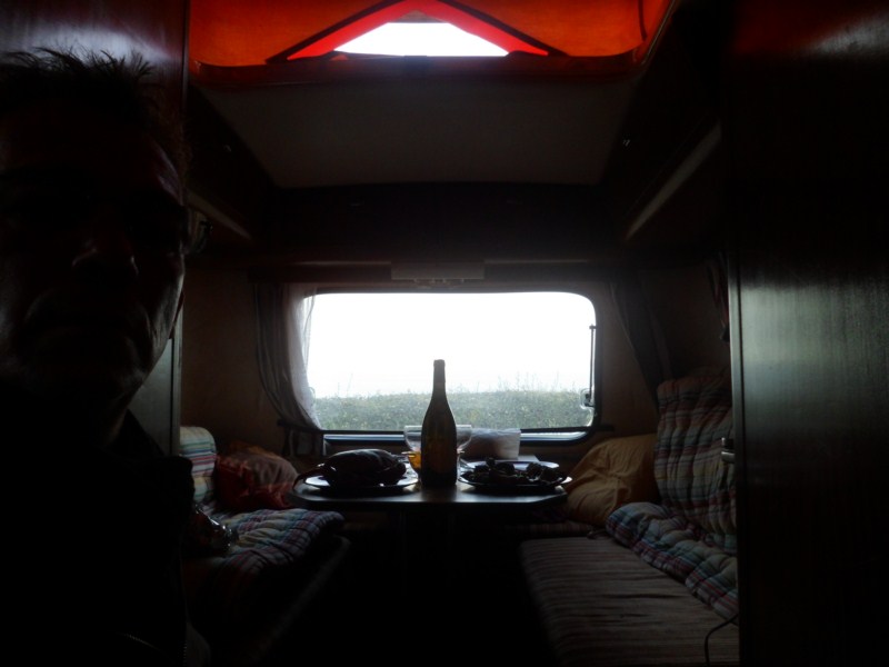 Un plateau de fruits de mer et une bonne bouteille de Muscadet avec vu sur la mer ...Que du bonheur !!!