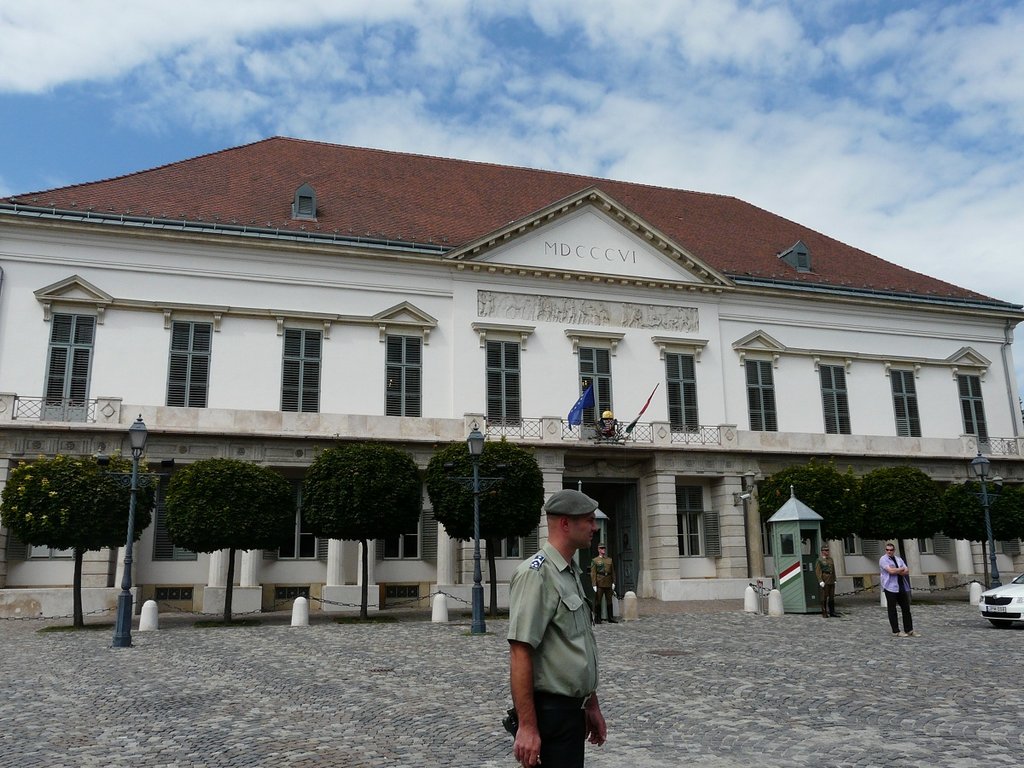 22 Buda chateau.JPG