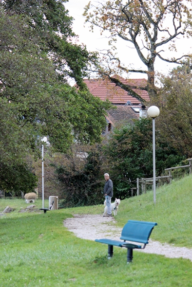 et pour terminer moi et ma judssy<br />je sais y pas photo  entre le lac et moi !