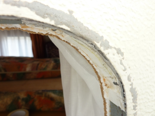 Angle haut arrondi en plastique