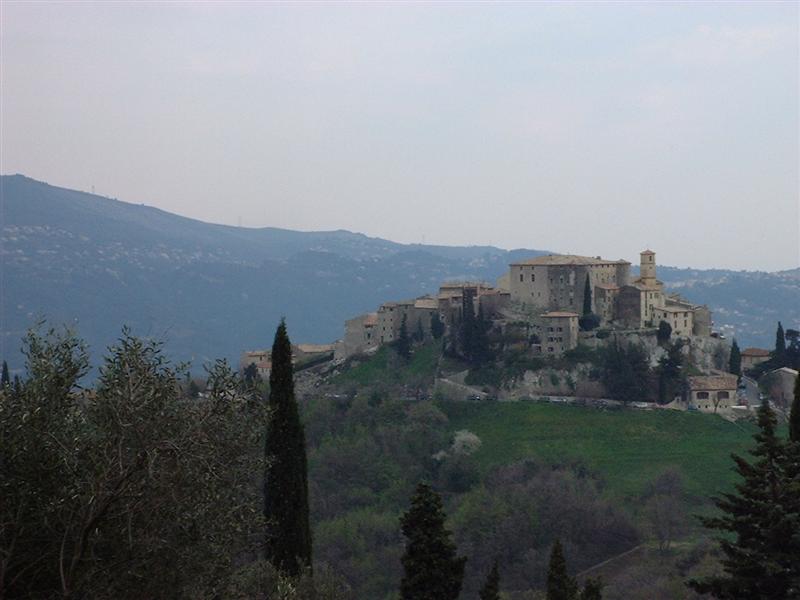 DSCF0004 (Medium).JPG