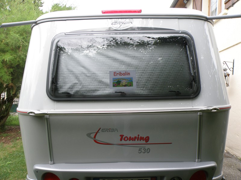 sur la vitre arrière