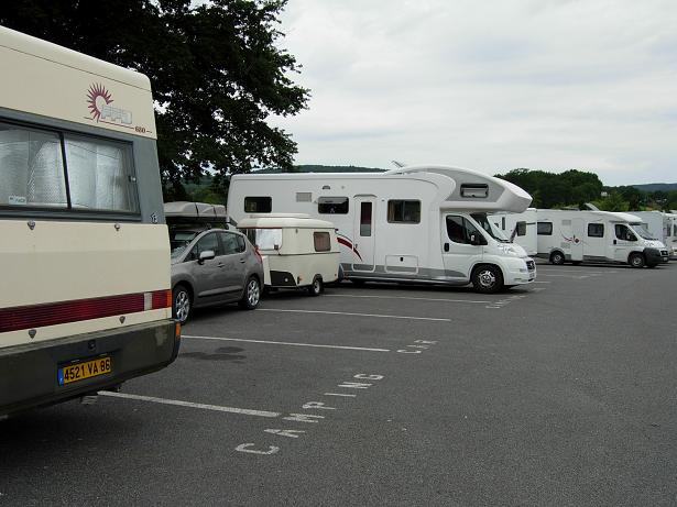 une petite place svp!!