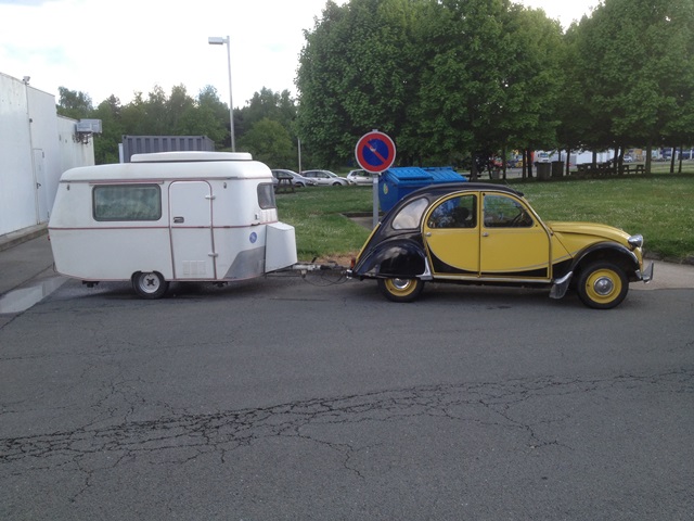 2 cv lavaré 2013 016.JPG