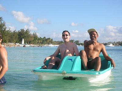 Maurice - pedalos Chris + Davypaint.JPG