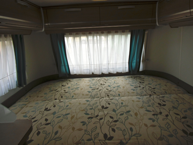 Vue du lit dimensions standarts