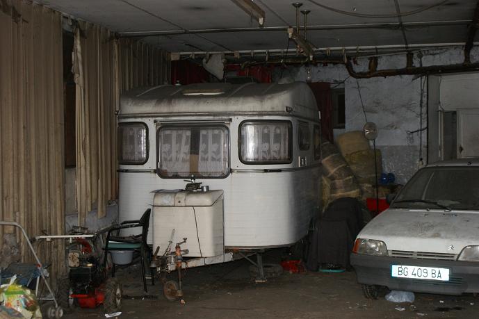 elle ne demanderait qu'à sortir!!!