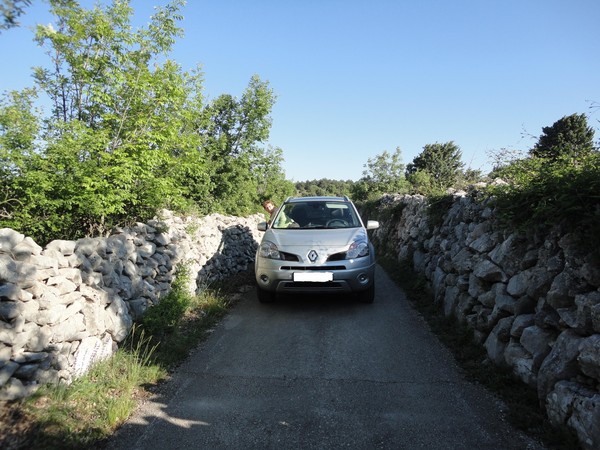 largeur des routes sur l'le par endroit