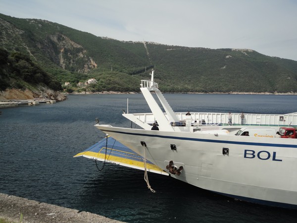 fery entre l'ile de cres et krk