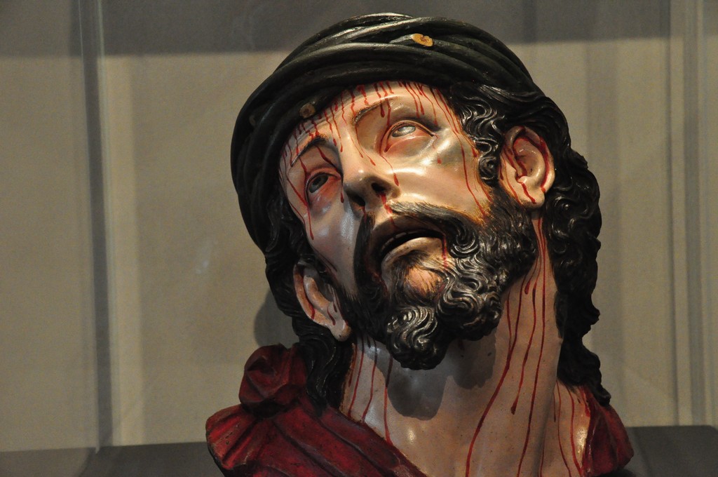 Criant de vérité dans la douleur