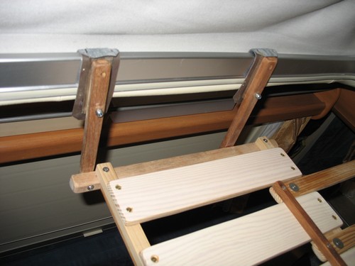 puck étagère détail.JPG