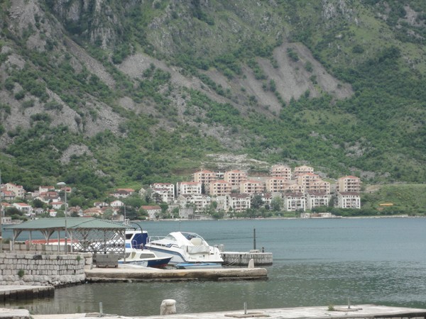 route de kotor et les nouvelles constructions