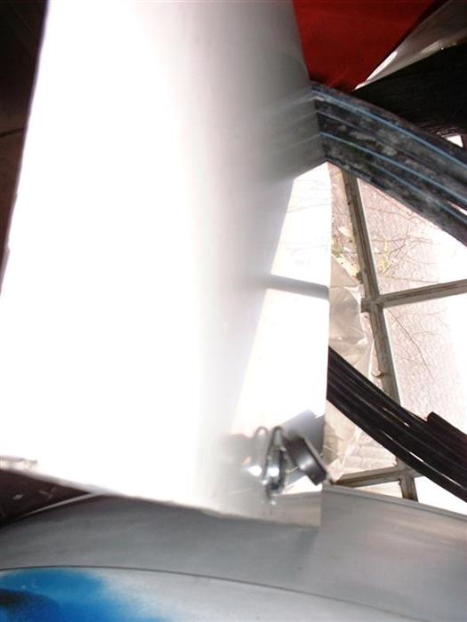 Face AV du couvercle Serrure et protection